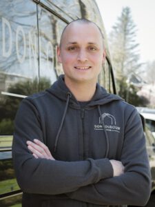 Eigenaar Nino Donlou